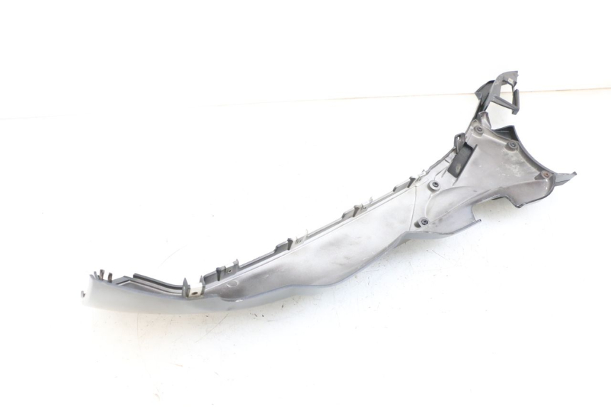 photo de UNTERBODEN RECHTS PIAGGIO MP3 HPE 350 (2018 - 2020) - Detailansicht des Bauteils