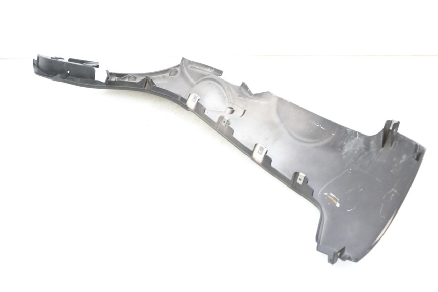 photo de UNTERBODEN RECHTS PIAGGIO MP3 HPE 350 (2018 - 2020) - Zoom auf Gebrauchszustand