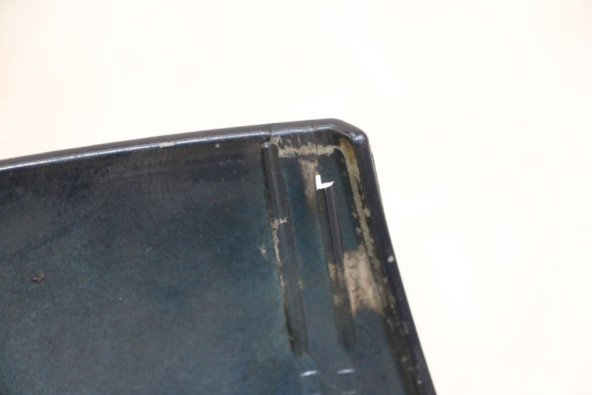 photo de UNTERBODEN RECHTS PIAGGIO MP3 LT 300 (2010 - 2016) - Detailansicht des Bauteils