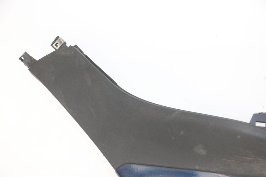 photo de UNTERBODEN RECHTS PIAGGIO MP3 LT 300 (2010 - 2016) - Details der Befestigungspunkte