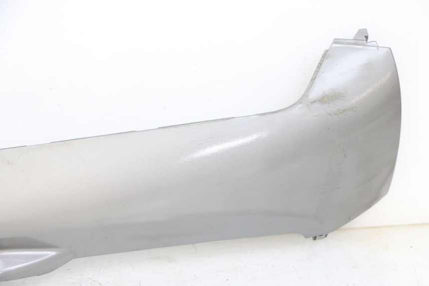 photo de UNTERBODEN RECHTS PIAGGIO MP3 LT 300 (2010 - 2016) - Charakteristische Merkmale