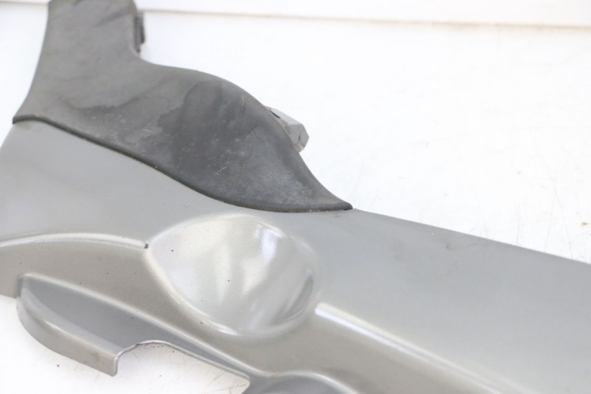 photo de UNTERBODEN RECHTS PIAGGIO MP3 LT 300 (2010 - 2016) - Zoom auf Gebrauchszustand