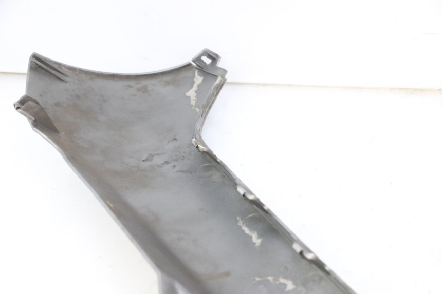 photo de UNTERBODEN RECHTS PIAGGIO MP3 LT 300 (2010 - 2016) - Technische Nahaufnahme