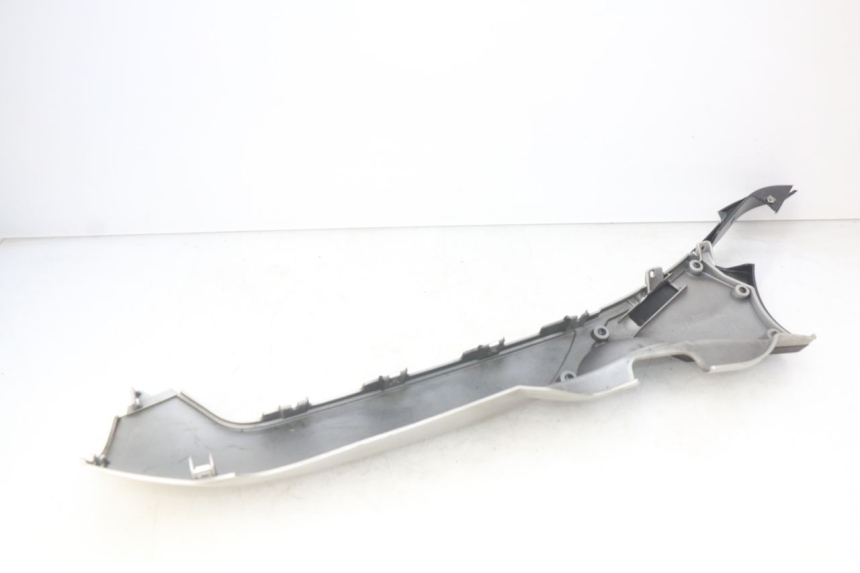 photo de RECHTER SEITENSCHWELLER PIAGGIO MP3 500 (2014 - 2017) - Technische Nahaufnahme