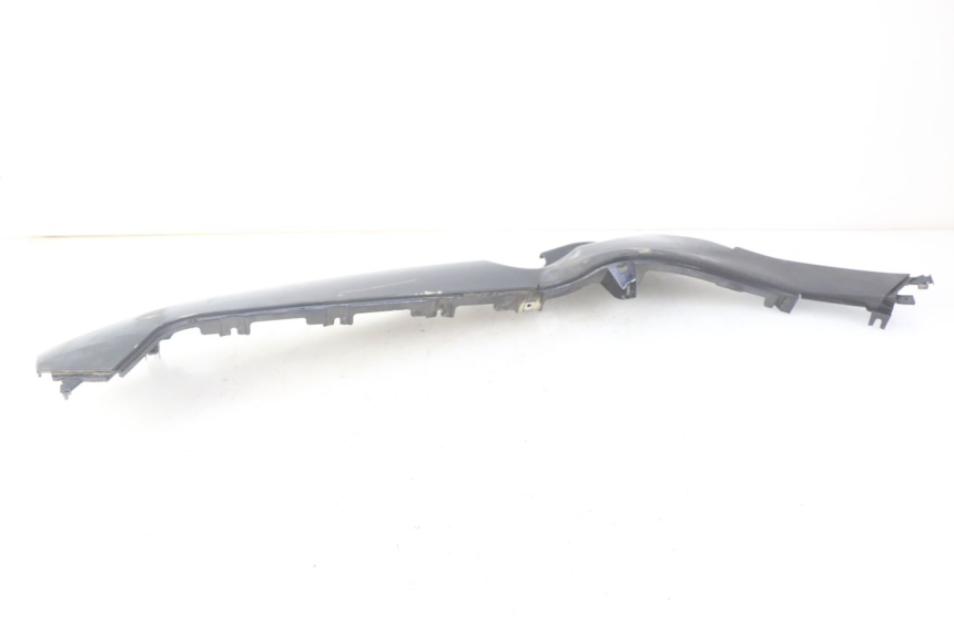 photo de RECHTER SEITENSCHWELLER PIAGGIO MP3 125 (2006 - 2014) - Technische Nahaufnahme