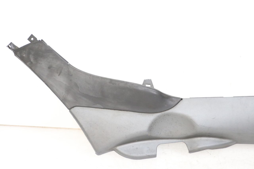 photo de RECHTER SEITENSCHWELLER PIAGGIO MP3 500 (2011 - 2015) - Details der Befestigungspunkte