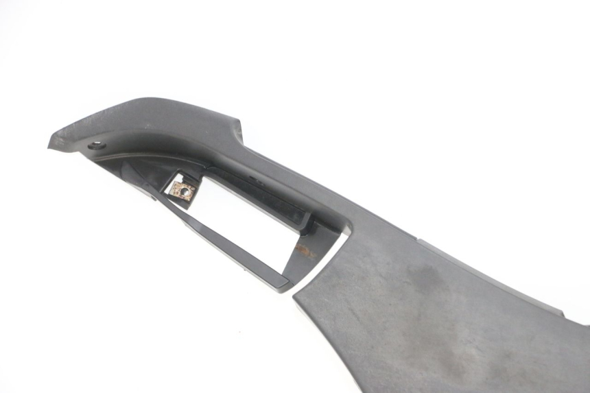 photo de UNTERBODEN RECHTS PIAGGIO MP3 500 (2016 - 2018) - Charakteristische Merkmale