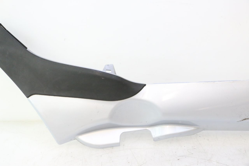 photo de RECHTER SEITENSCHWELLER PIAGGIO MP3 125 (2006 - 2014) - Weitere Ansicht des Artikels