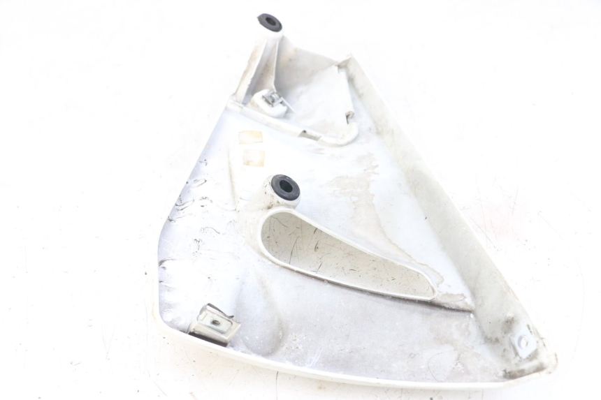 photo de UNTERBODEN RECHTS MOTO GUZZI NORGE 8V GT 1200 (2011 - 2016) - Zoom auf Gebrauchszustand