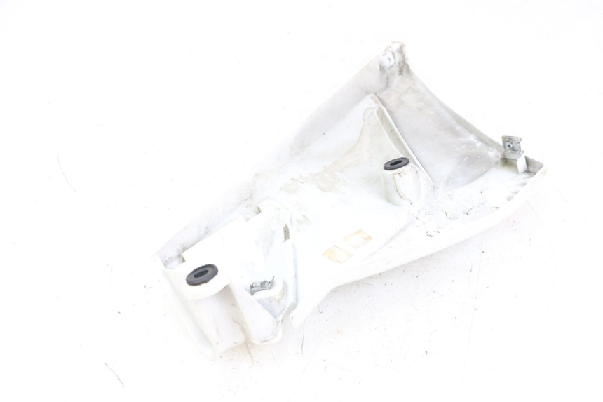 photo de UNTERBODEN RECHTS MOTO GUZZI NORGE 8V GT 1200 (2011 - 2016) - Technische Nahaufnahme