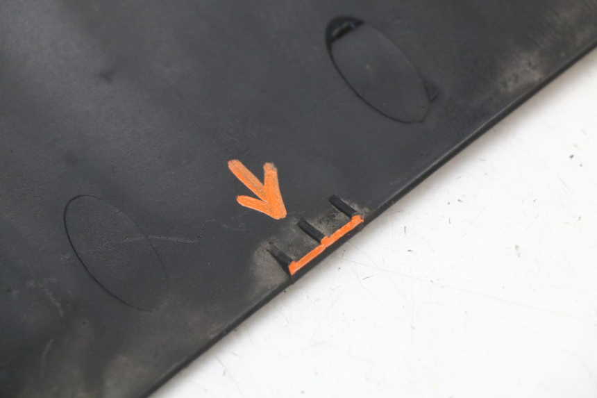 photo de UNTERBODEN RECHTS HONDA PCX (JF28) 125 (2009 - 2011) - Zoom auf Komponenten