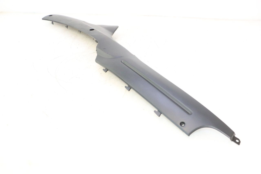 photo de RECHTER SEITENSCHWELLER TNT MOTOR ROMA 10' 2T 50 (2011 - 2018) - Details der Befestigungspunkte