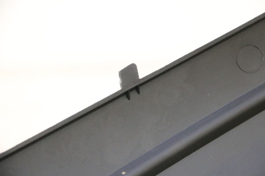 photo de RECHTER SEITENSCHWELLER TNT MOTOR ROMA 12' 2T 50 (2007 - 2018) - Detailansicht des Bauteils