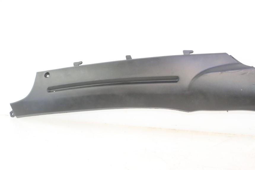 photo de RECHTER SEITENSCHWELLER TNT MOTOR ROMA 12' 2T 50 (2007 - 2018) - Details der Befestigungspunkte