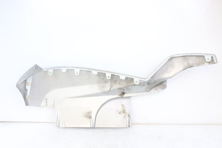 photo de UNTERBODEN RECHTS PEUGEOT SATELIS 125 (2010 - 2012) - Technische Nahaufnahme