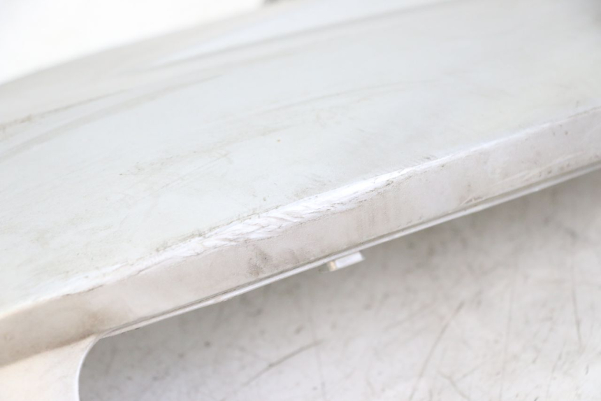 photo de UNTERBODEN RECHTS PEUGEOT SATELIS 125 (2010 - 2012) - Details der Befestigungspunkte