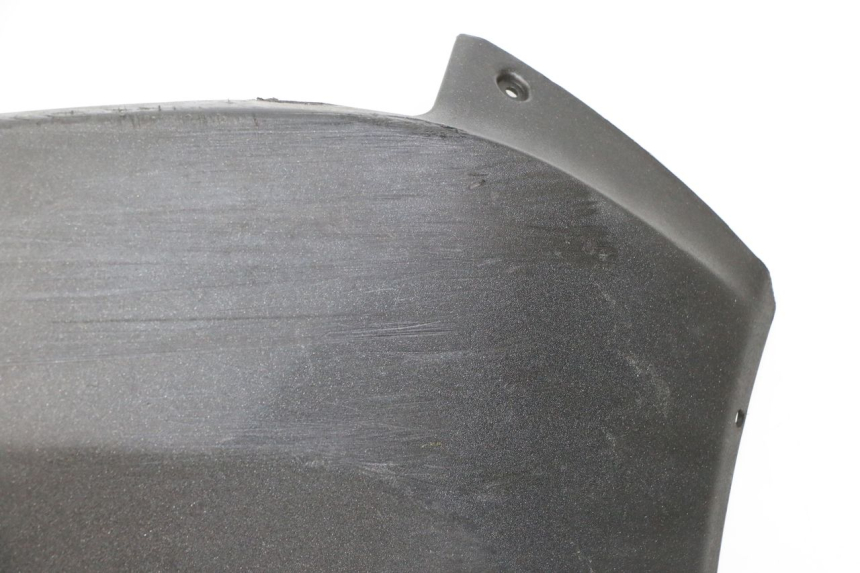 photo de UNTERBODEN RECHTS PEUGEOT SATELIS 125 (2013 - 2018) - Details der Befestigungspunkte