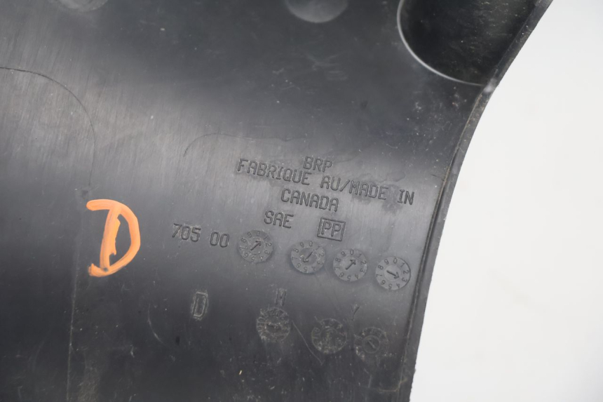 photo de UNTERBODEN RECHTS CAN-AM SPYDER RS 1000 (2008 - 2012) - Oberflächenzustand und Material