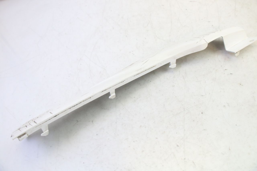 photo de UNTERBODEN RECHTS PEUGEOT TWEET PRO EFI 4T 50 (2021 - 2022) - Oberflächenzustand und Material