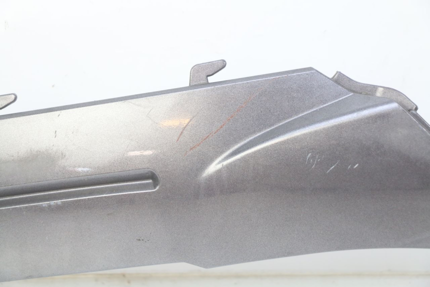 photo de RECHTER SEITENSCHWELLER PEUGEOT V-CLIC VCLIC 50 (2007 - 2013) - Hochauflösende Nahaufnahme