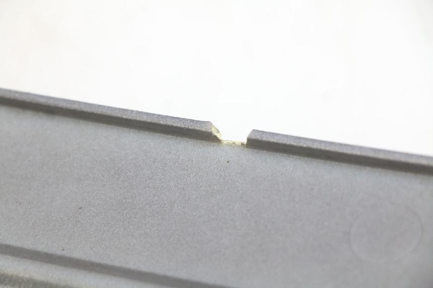 photo de RECHTER SEITENSCHWELLER PEUGEOT V-CLIC VCLIC 50 (2007 - 2013) - Oberflächenzustand und Material