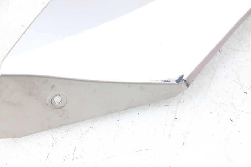 photo de RECHTER SEITENSCHWELLER YAMAHA XMAX X-MAX ABS 125 (2017 - 2020) - Details der Befestigungspunkte