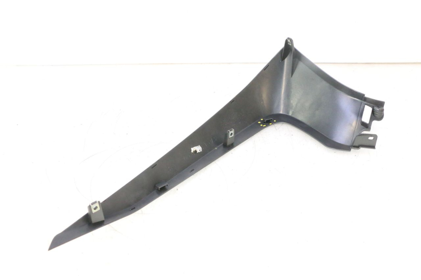 photo de UNTERBODEN RECHTS YAMAHA X-MAX XMAX 125 (2010 - 2013) - Oberflächenzustand und Material