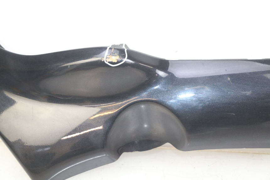 photo de RECHTER SEITENSCHWELLER PIAGGIO X8 125 (2004 - 2007) - Kennzeichnungen und Originalreferenzen