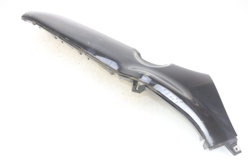 photo de RECHTER SEITENSCHWELLER PIAGGIO XEVO - X EVO 125 (2007 - 2017) - Zoom auf Gebrauchszustand