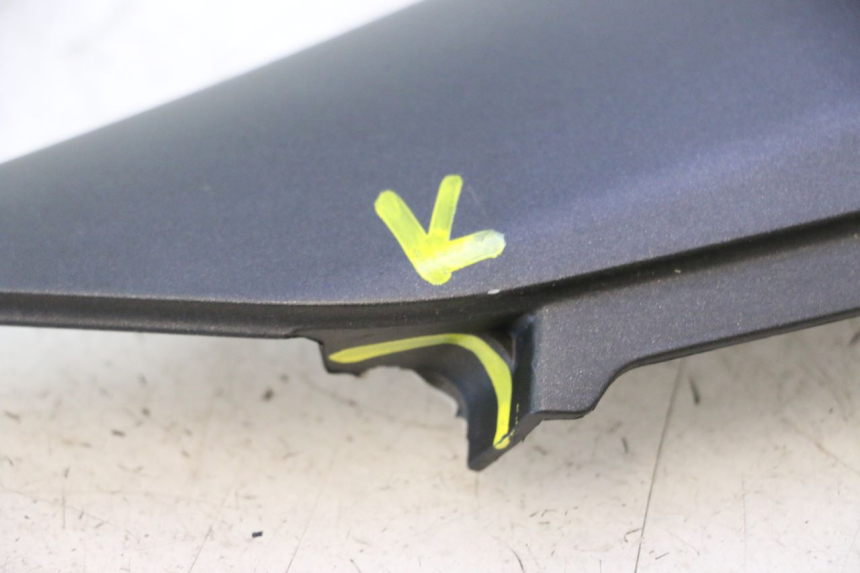 photo de UNTERBODEN RECHTS YAMAHA YZF R6 600 (2008 - 2009) - Oberflächenzustand und Material