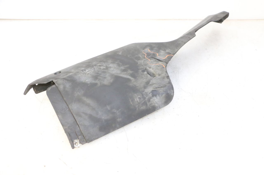 photo de UNTERBODEN LINKS QUADRO 4 4D 350 (2015 - 2018) - Details der Befestigungspunkte