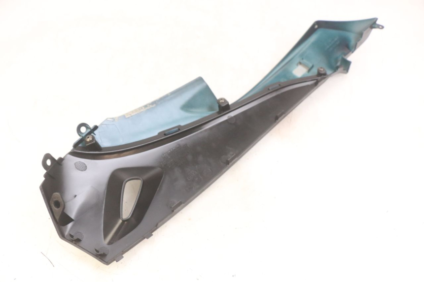 photo de LINKER UNTERE SEITENVERKLEIDUNG KYMCO AGILITY 16+ 4T 50 (2018 - 2023) - Detailansicht des Bauteils