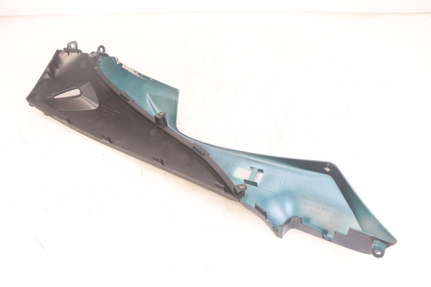 photo de LINKER UNTERE SEITENVERKLEIDUNG KYMCO AGILITY 16+ 4T 50 (2018 - 2023) - Details der Befestigungspunkte