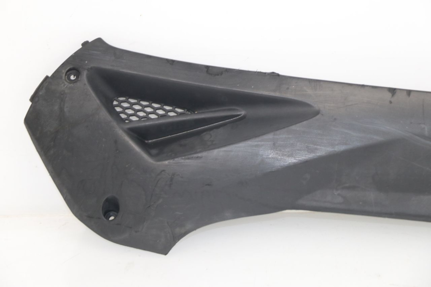 photo de UNTERBODEN LINKS KYMCO AGILITY CITY 50 (2008 - 2016) - Details der Befestigungspunkte