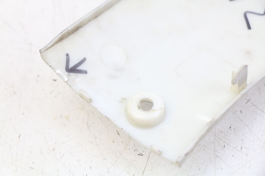 photo de LINKER UNTERE SEITENVERKLEIDUNG BAOTIAN BT 49 QT-9 50 (2006 - 2010) - Gesamtansicht des Produkts