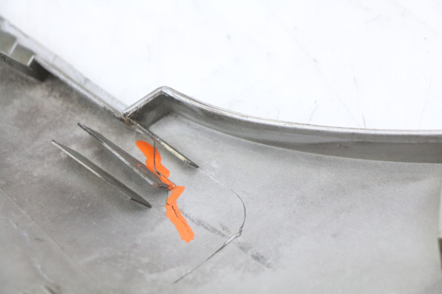 photo de UNTERBODEN LINKS BMW C1 125 (2000 - 2003) - Charakteristische Merkmale