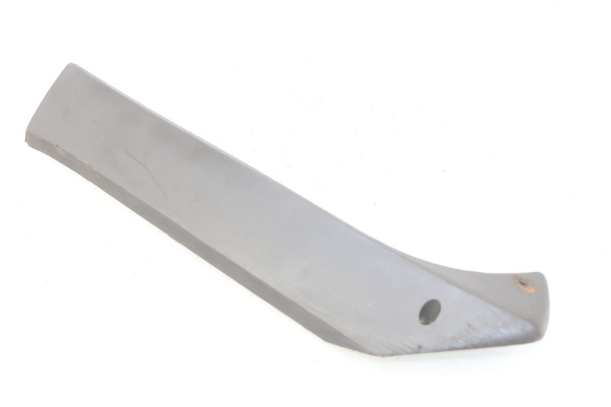 photo de LINKER UNTERE SEITENVERKLEIDUNG SUZUKI CP 80 (1985 - 1996) - Technische Nahaufnahme