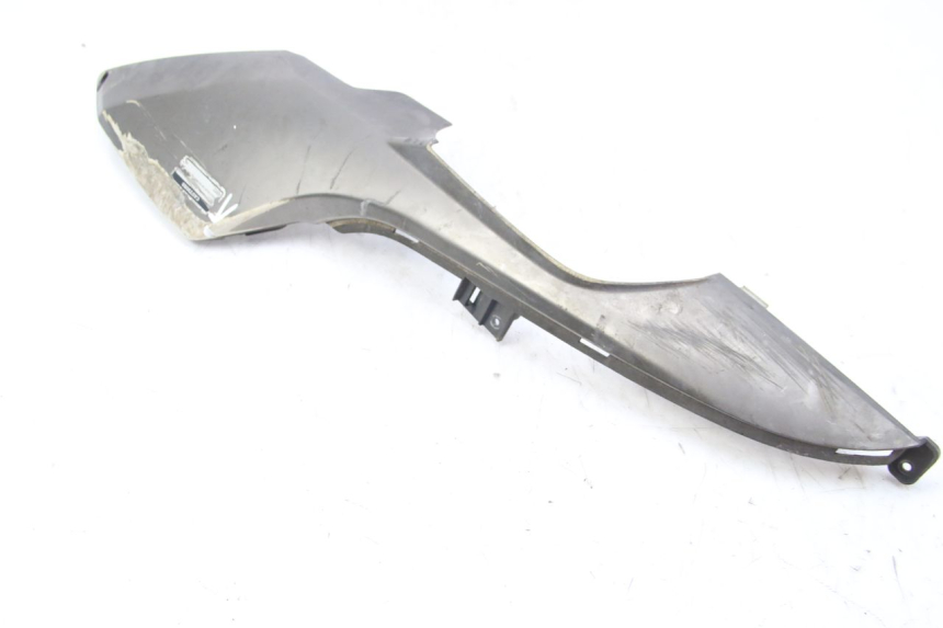 photo de LINKER UNTERE SEITENVERKLEIDUNG KYMCO DINK STREET 125 (2009 - 2014) - Details der Befestigungspunkte