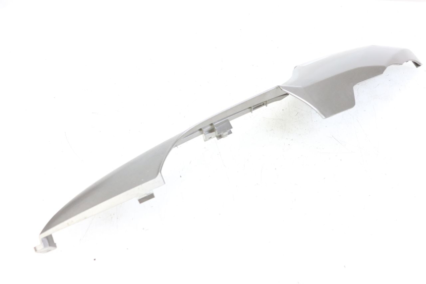 photo de LINKER UNTERE SEITENVERKLEIDUNG KYMCO DINK STREET 125 (2009 - 2014) - Technische Nahaufnahme