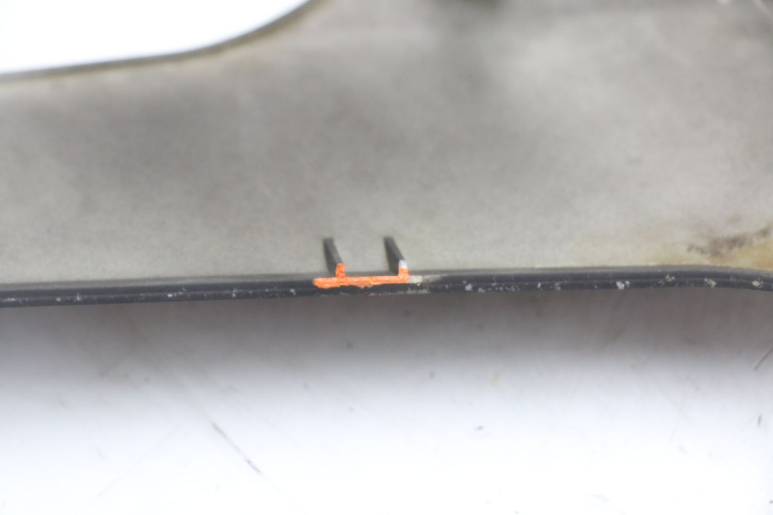 photo de UNTERBODEN LINKS LONGJIA EASY MAX 125 (2020 - 2024) - Details der Befestigungspunkte