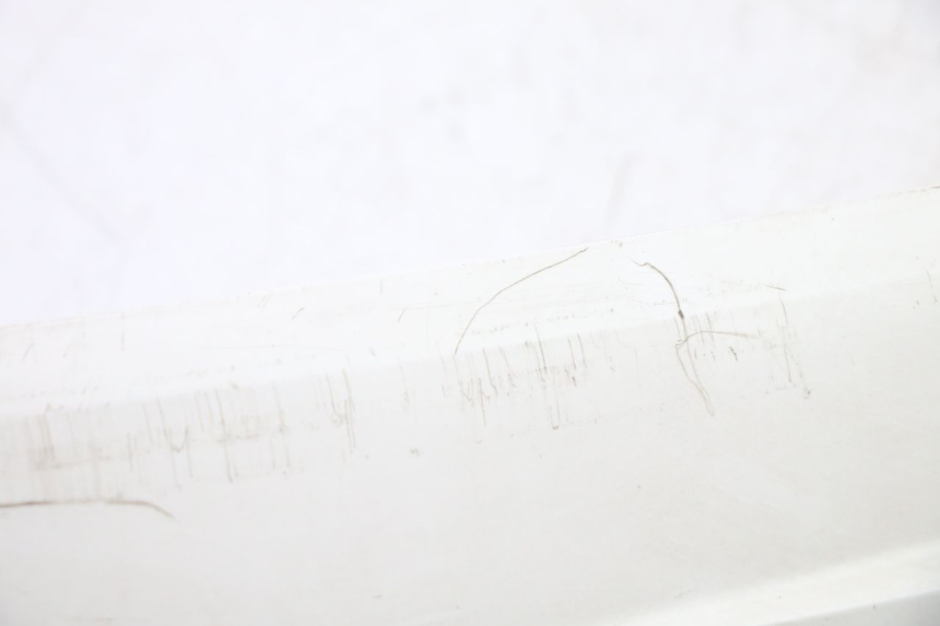 photo de LINKER UNTERE SEITENVERKLEIDUNG SYM FIDDLE 3 III 125 (2014 - 2020) - Technische Nahaufnahme