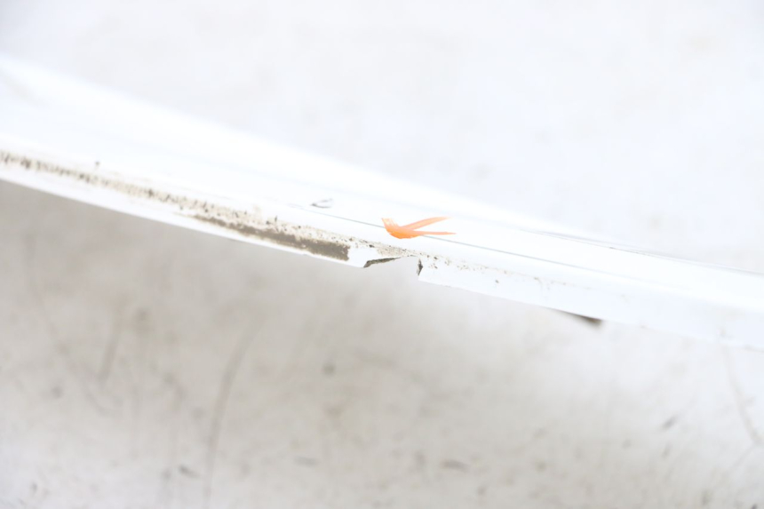 photo de UNTERBODEN LINKS SYM FIDDLE 3 III 50 (2014 - 2020) - Kennzeichnungen und Originalreferenzen