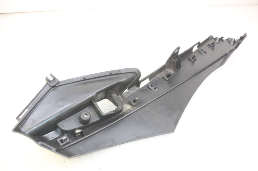 photo de LINKER UNTERE SCHWELLER PIAGGIO FLY 4T 50 (2013 - 2017) - Technische Nahaufnahme