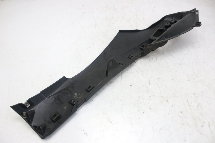 photo de LINKER UNTERE SCHWELLER PIAGGIO FLY 4T 50 (2013 - 2017) - Zoom auf Gebrauchszustand