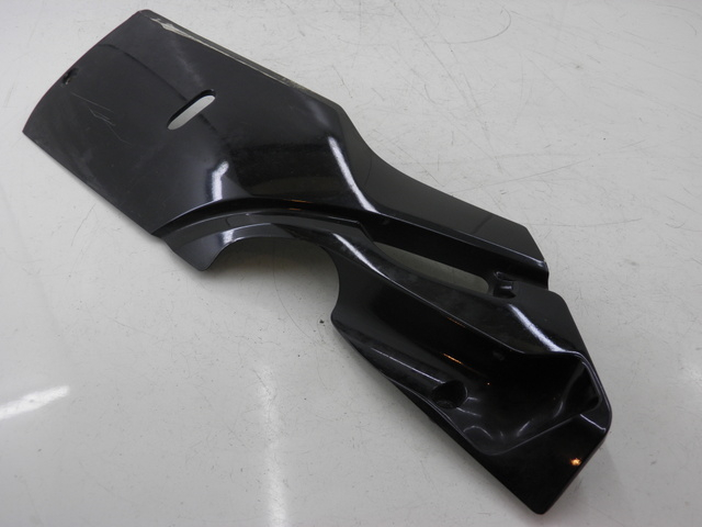 photo de UNTERBODEN LINKS HONDA FES PANTHEON 125 (2003 - 2007) - Technische Nahaufnahme