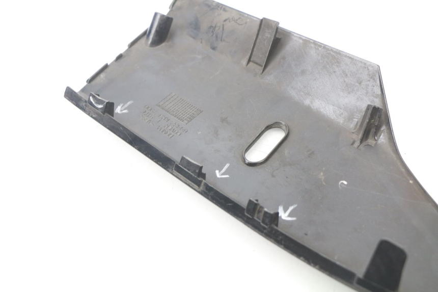 photo de UNTERBODEN LINKS HONDA FES S-WING SWING 125 (2007 - 2015) - Detailansicht des Bauteils