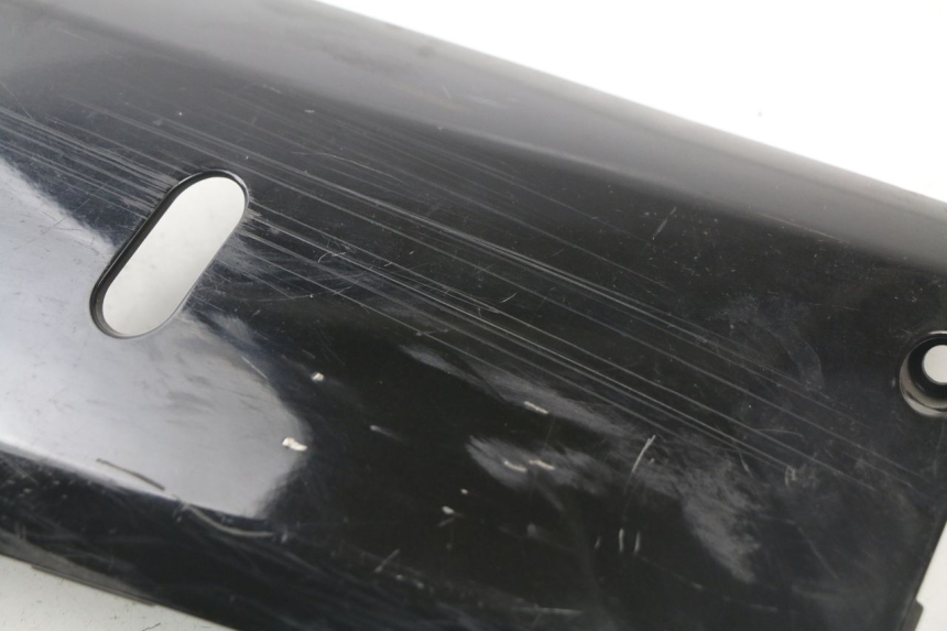 photo de UNTERBODEN LINKS HONDA FES S-WING SWING 125 (2007 - 2015) - Oberflächenzustand und Material