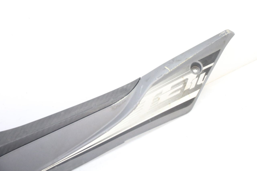 photo de LINKER UNTERE SEITENVERKLEIDUNG SYM JET 14 4T 50 (2018 - 2022) - Zoom auf Gebrauchszustand