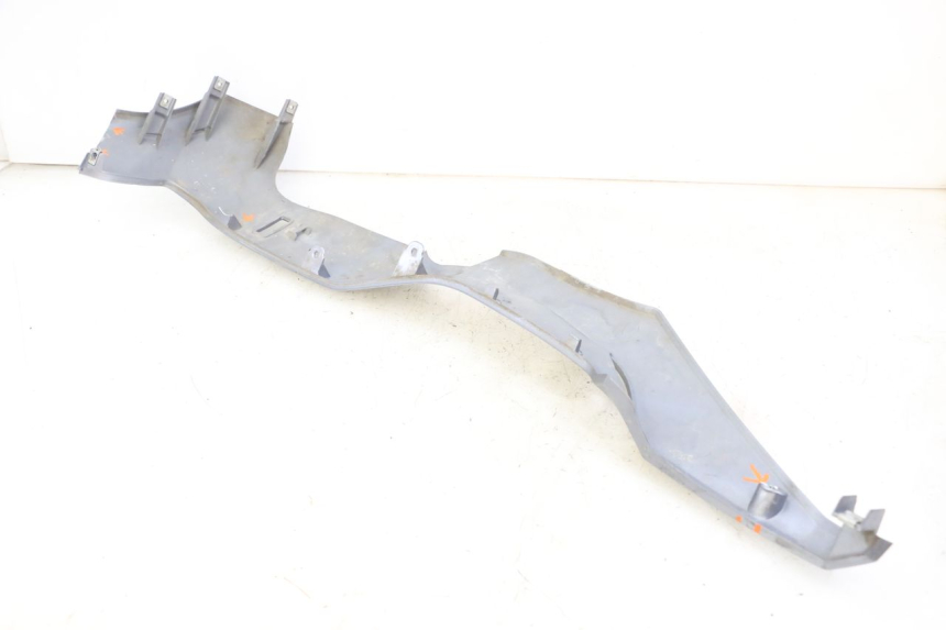 photo de UNTERBODEN LINKS SYM JOYMAX 125 (2010 - 2017) - Oberflächenzustand und Material