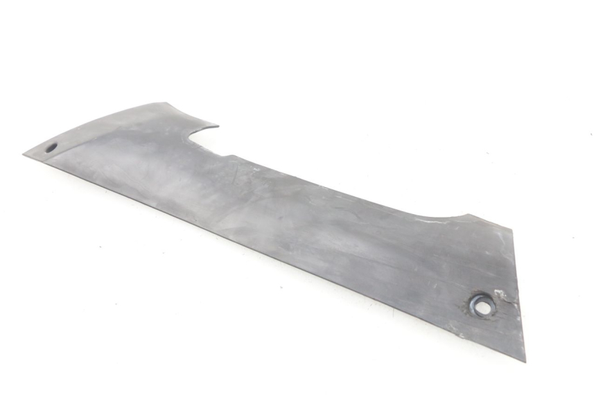 photo de LINKER UNTERE SEITENVERKLEIDUNG PEUGEOT KISBEE 2T 50 (2010 - 2017) - Technische Nahaufnahme